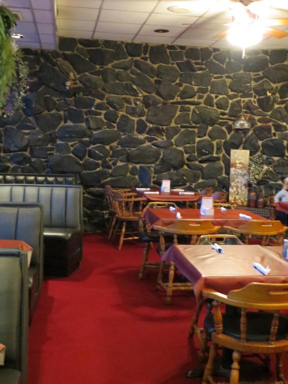 Midtown Western Inn - Карни Экстерьер фото